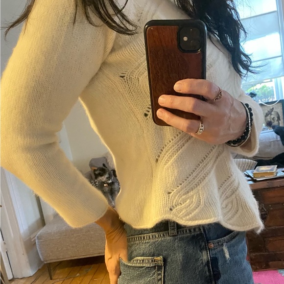 ✨SOLD✨Benetton wool sweater - Picture 3 of 5